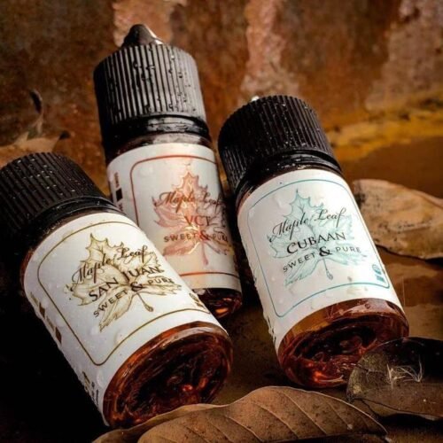 楓葉vct 蒸氣孤兒院 https://vaperoc.com › 進口 大|小煙油(E-JUICE) 以經典的煙燻口感作為基底,同時帶有黑奶酪濃濃的香草氣息,豐富的味覺變化,彼此間互相映襯而不衝突同時微微的蜂蜜香氣,散發著絲絲的甜味,給予更多的層次,綿密而不膩口,使得 ...