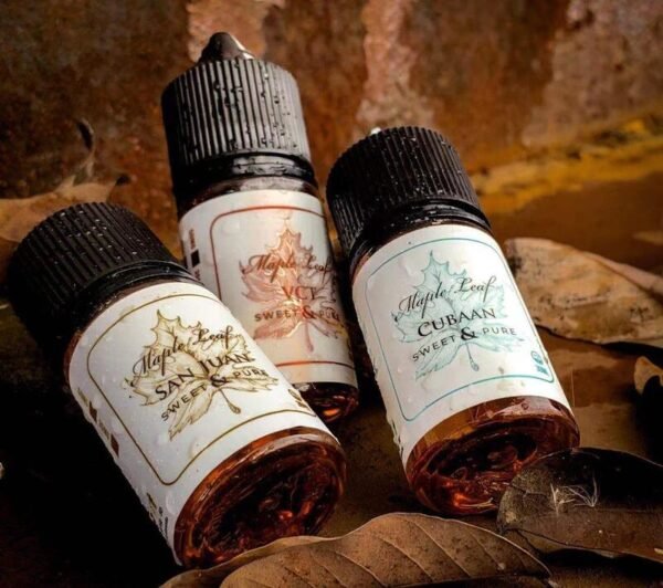 楓葉vct 蒸氣孤兒院 https://vaperoc.com › 進口 大|小煙油(E-JUICE) 以經典的煙燻口感作為基底,同時帶有黑奶酪濃濃的香草氣息,豐富的味覺變化,彼此間互相映襯而不衝突同時微微的蜂蜜香氣,散發著絲絲的甜味,給予更多的層次,綿密而不膩口,使得 ...